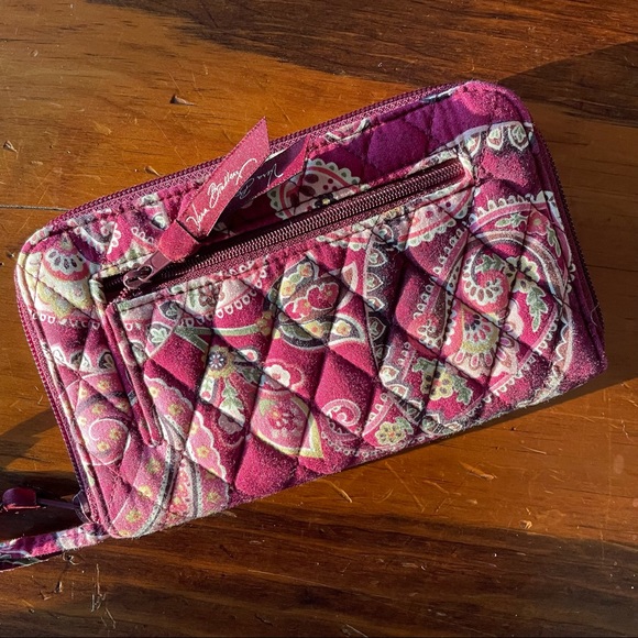 Vera Bradley Deep Raspberry Paisley Travel Wallet Wristlet - Picture 6 of 8